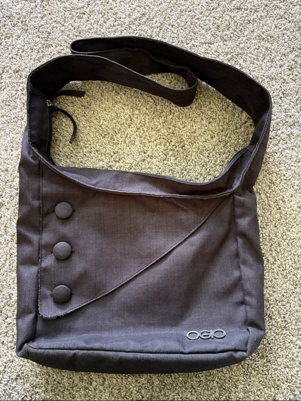OGIO Brooklyn Crossbody Tablet Bag